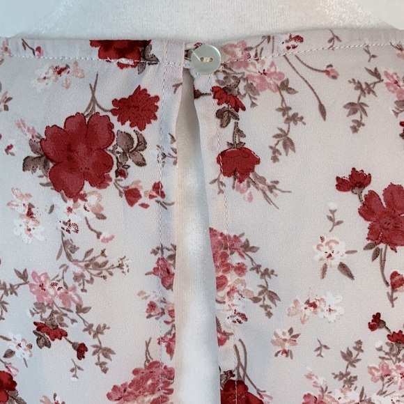 Forever 21 Pink Open Back Floral Romper with Bell Sleeve - Picture 14 of 16